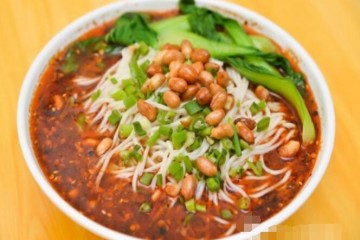 创业时代就要选择实力非凡的嘿巴适重庆小面项目
