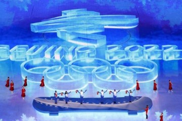 北京2022年冬奥会闭幕，2026我们米兰、科尔蒂纳见