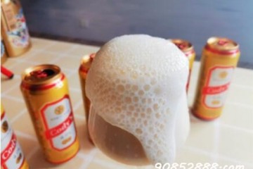 喝啤酒还在对瓶吹吗？快停下 别再糟蹋啤酒了！