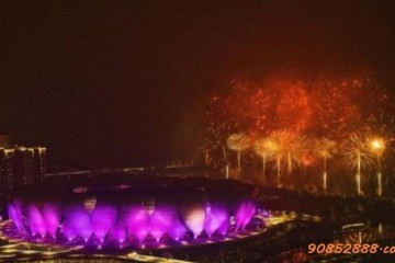 杭州烟花秀元宵夜璀璨绽放